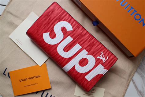 real supreme wallet